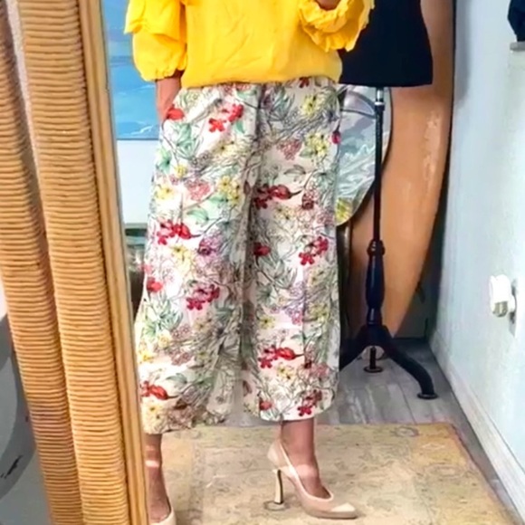 ZARA, High-Waisted, Wide Leg Pants, Floral, excellent Condition, size Small. M - Picture 1 of 11